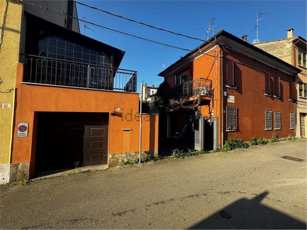 casa indipendente in vendita a Ferrara in zona Centro Storico