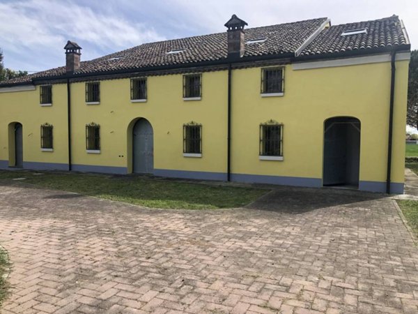 villa in vendita a Ferrara in zona Cona