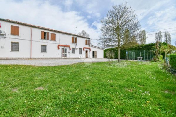 casa indipendente in vendita a Ferrara in zona San Bartolomeo in Bosco