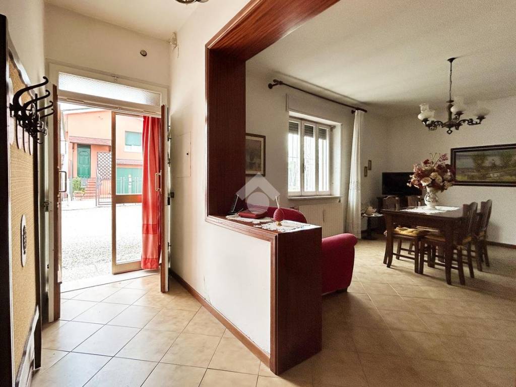 casa indipendente in vendita a Ferrara