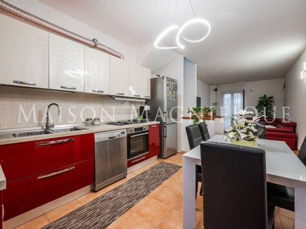 casa indipendente in vendita a Ferrara in zona San Martino