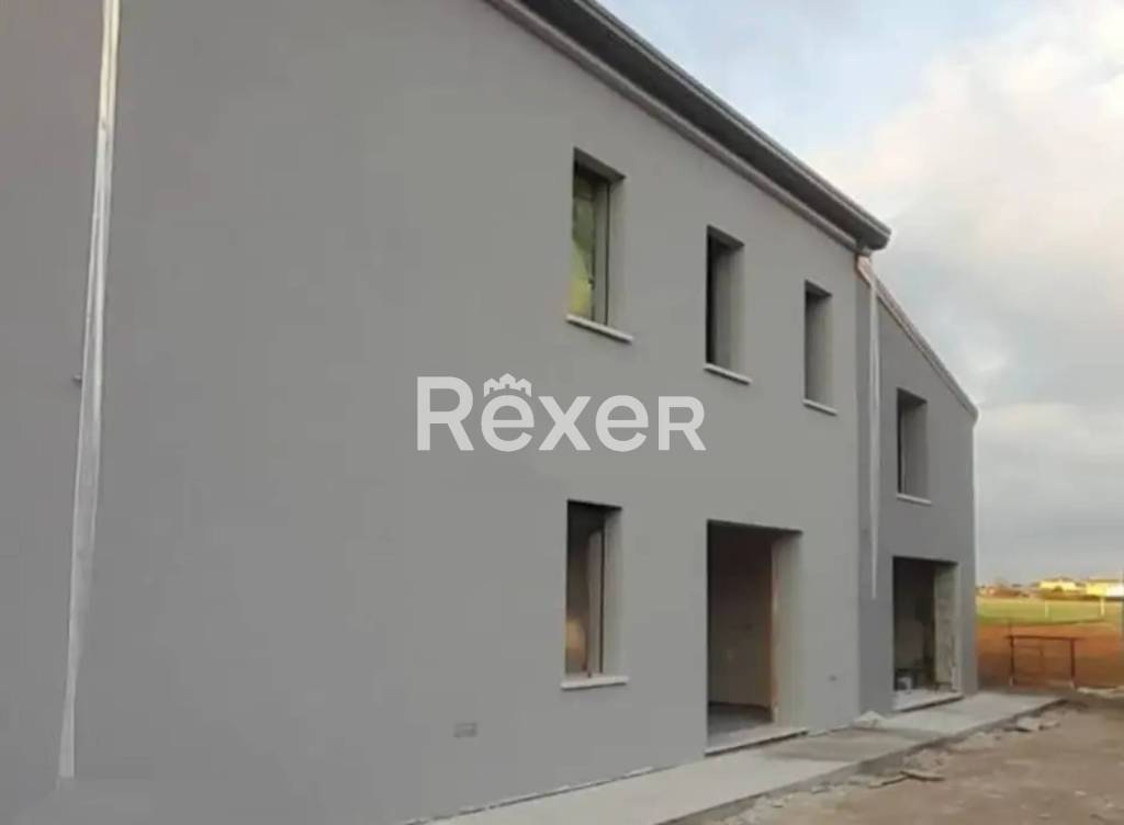 appartamento in vendita a Ferrara in zona Quartesana