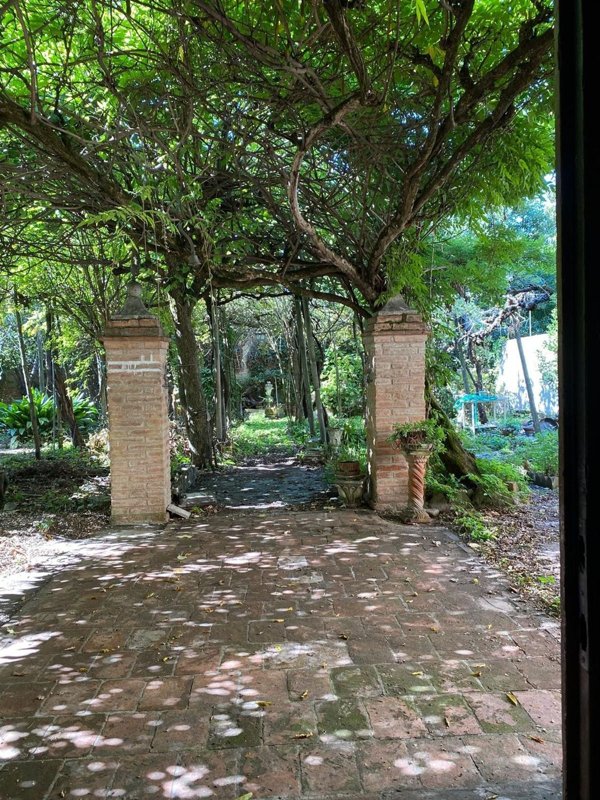 casa indipendente in vendita a Ferrara