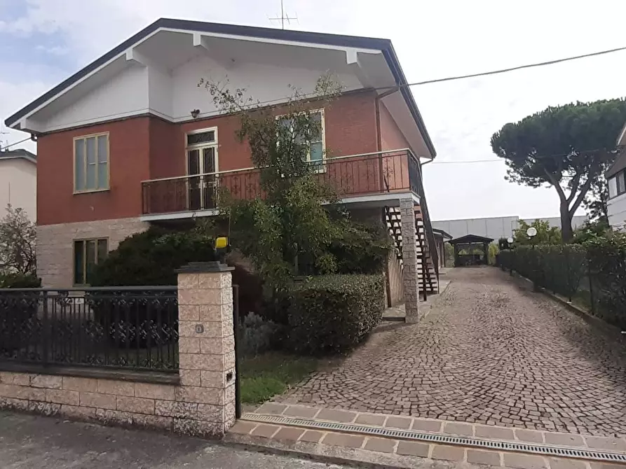 casa indipendente in vendita a Ferrara in zona Chiesuol del Fosso