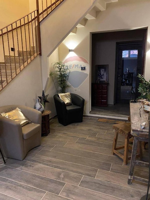 casa indipendente in vendita a Ferrara in zona Centro Storico