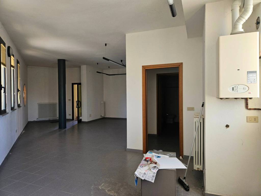 negozio in vendita a Ferrara in zona Boara