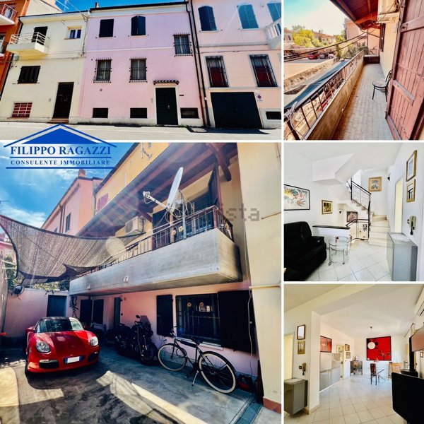 casa indipendente in vendita a Ferrara in zona Centro Storico