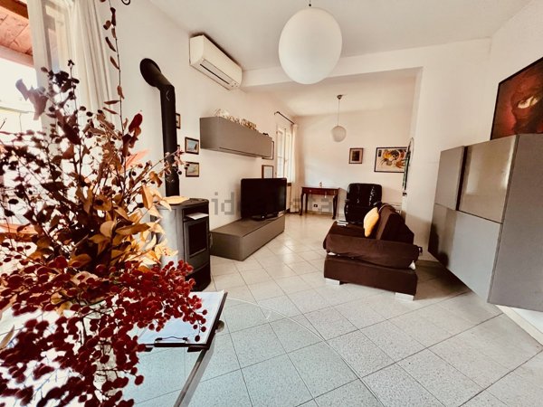casa indipendente in vendita a Ferrara in zona Centro Storico