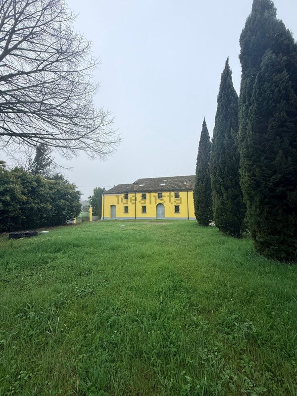 terreno agricolo in vendita a Ferrara in zona Contrapò