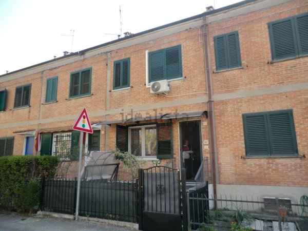 casa semindipendente in vendita a Ferrara