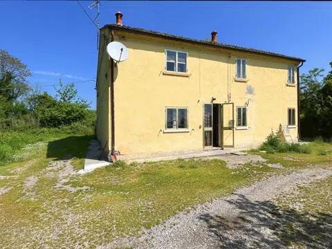 casa indipendente in vendita a Ferrara in zona Contrapò