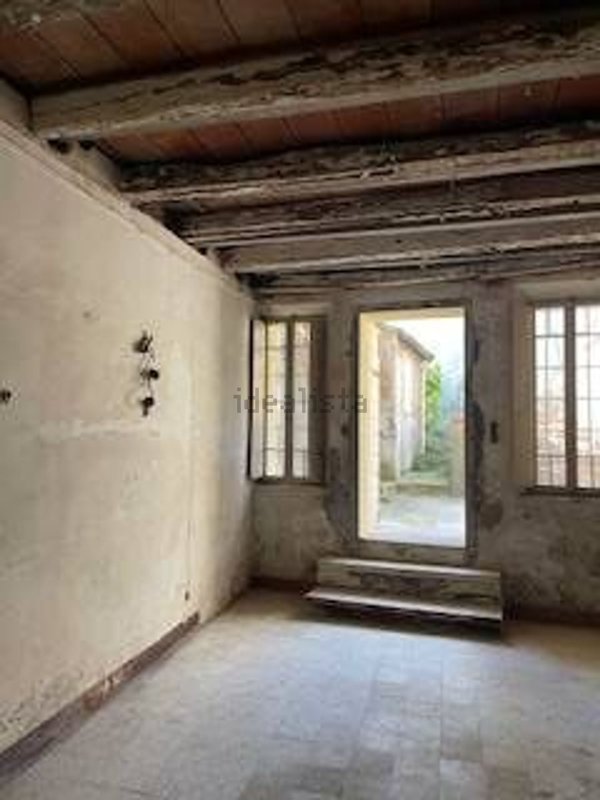 casa indipendente in vendita a Ferrara in zona Centro Storico