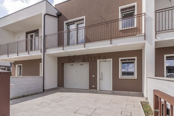 casa indipendente in vendita a Ferrara in zona Centro Storico