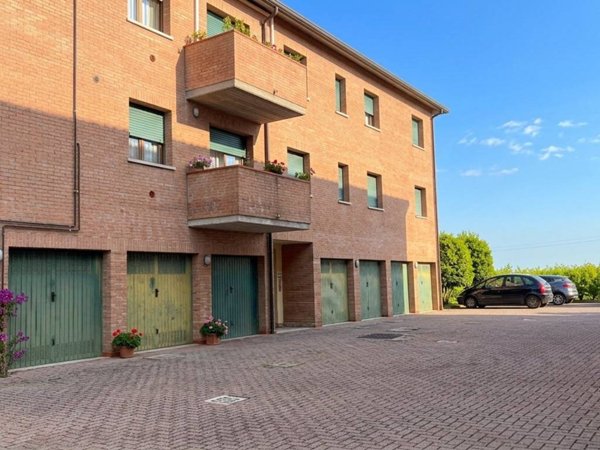 appartamento in vendita a Ferrara in zona Casaglia