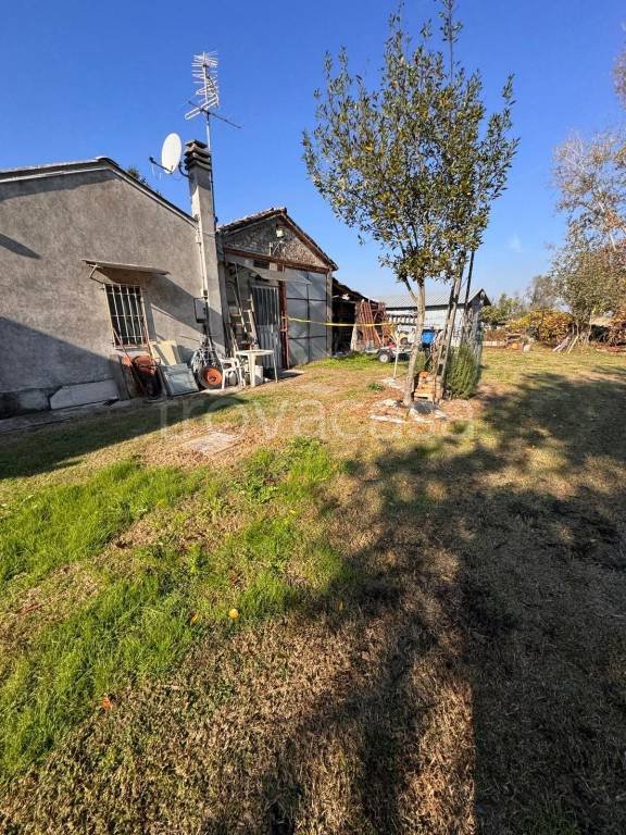 appartamento in vendita a Ferrara in zona Casaglia