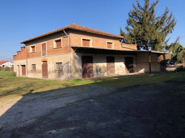casa indipendente in vendita a Ferrara in zona Quartesana