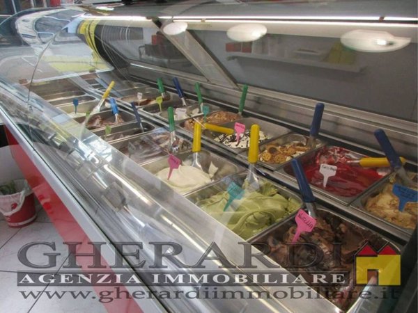 negozio in vendita a Ferrara in zona San Martino