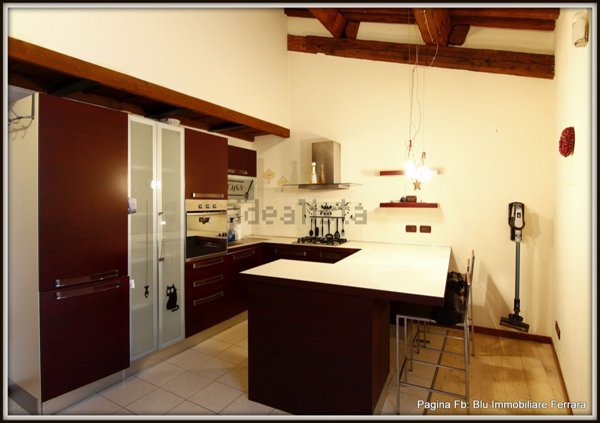 appartamento in vendita a Ferrara in zona Centro Storico