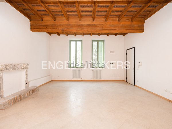 appartamento in vendita a Ferrara in zona Centro Storico