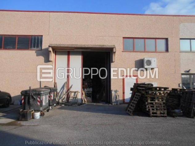 negozio in vendita a Ferrara in zona Mizzana
