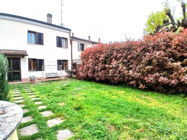 casa indipendente in vendita a Ferrara in zona San Martino