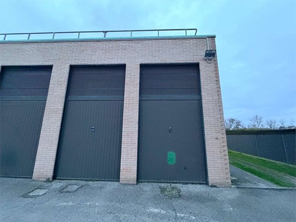 casa indipendente in vendita a Ferrara