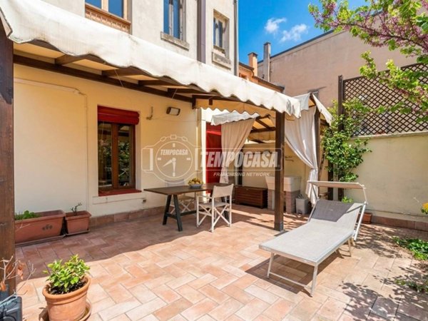 appartamento in vendita a Ferrara in zona Centro Storico