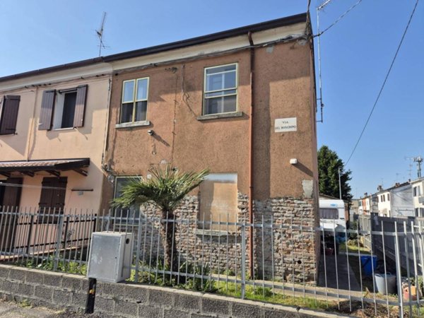 casa indipendente in vendita a Ferrara in zona Pontelagoscuro
