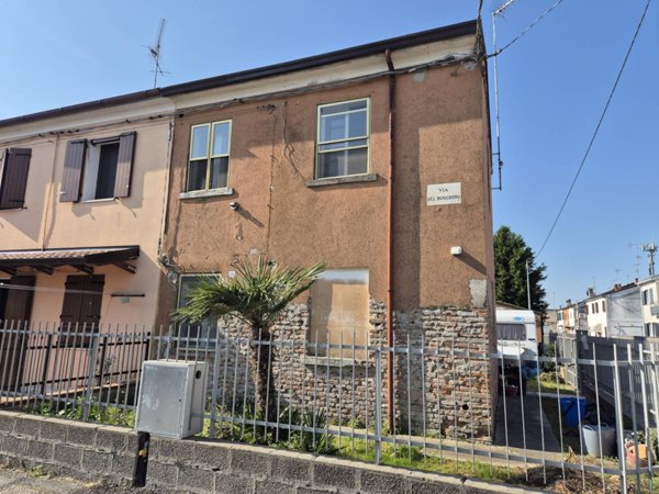 casa indipendente in vendita a Ferrara in zona Pontelagoscuro