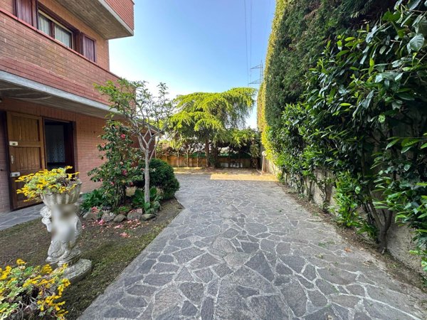 casa indipendente in vendita a Ferrara in zona Pontegradella