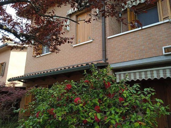 casa indipendente in vendita a Ferrara