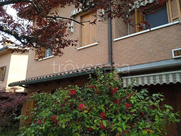 casa indipendente in vendita a Ferrara