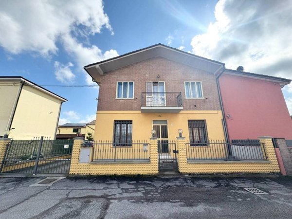 casa indipendente in vendita a Ferrara in zona San Martino