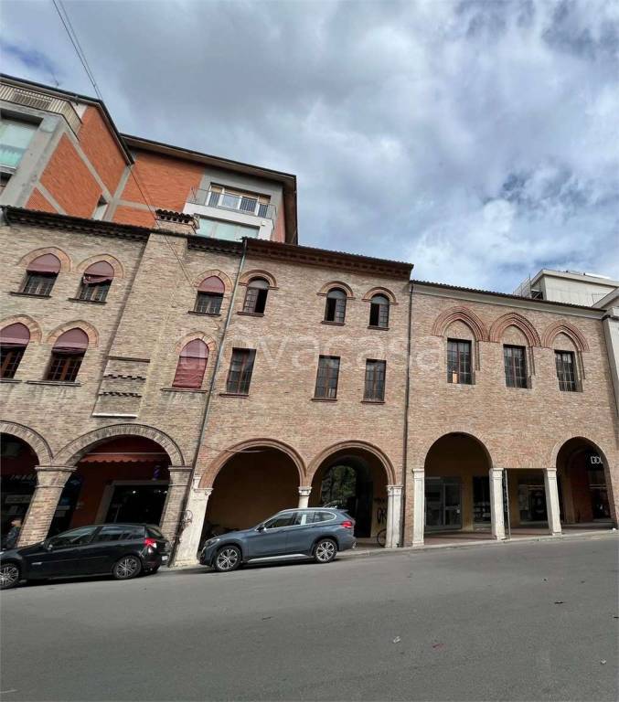 appartamento in vendita a Ferrara in zona Centro Storico