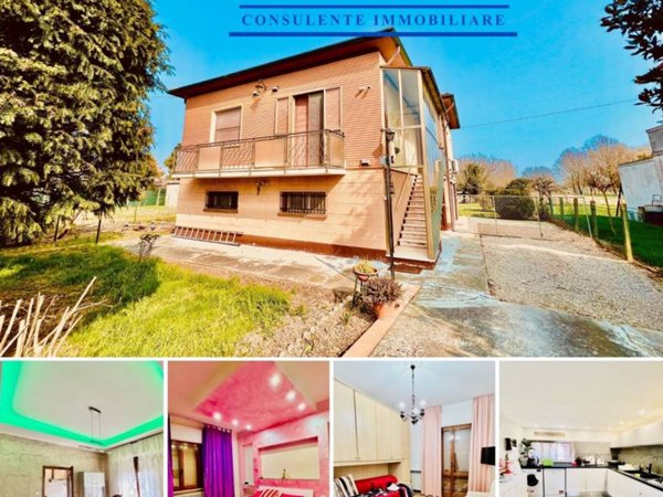casa indipendente in vendita a Ferrara in zona Villanova