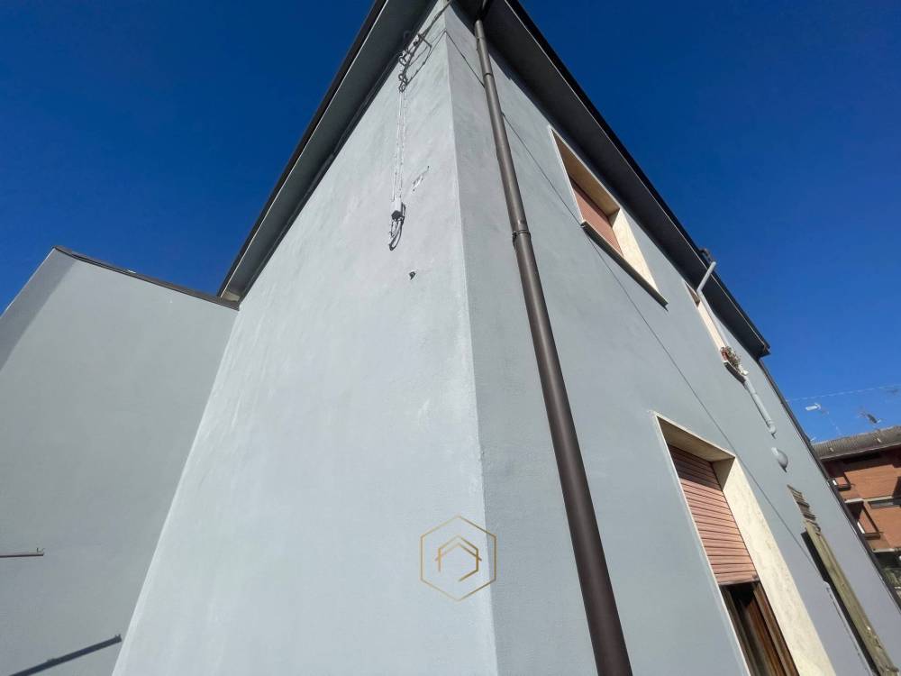 casa indipendente in vendita a Ferrara in zona Porotto / Cassana