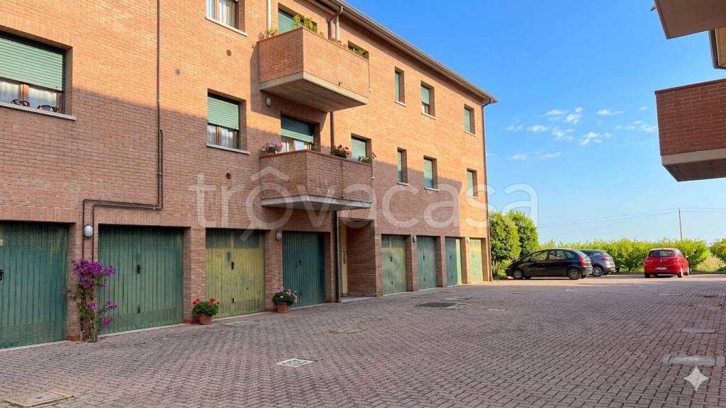 appartamento in vendita a Ferrara in zona Casaglia