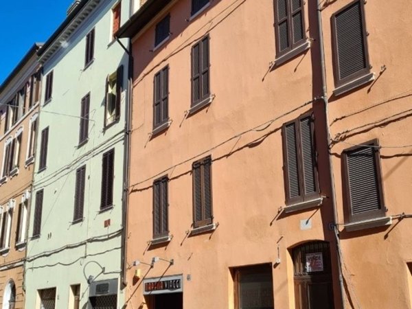 negozio in vendita a Ferrara