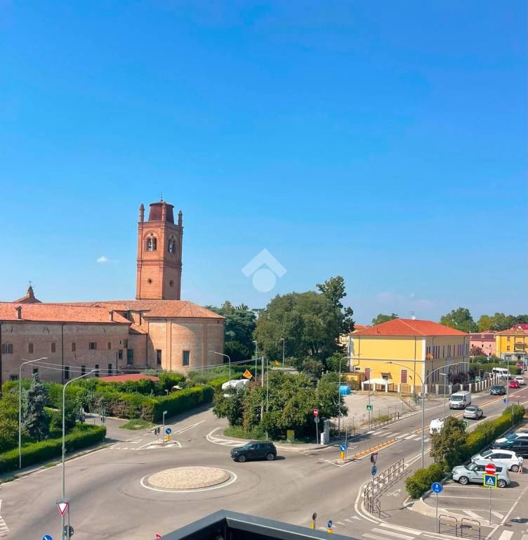 appartamento in vendita a Ferrara in zona Quartiere Giardino / Acquedotto