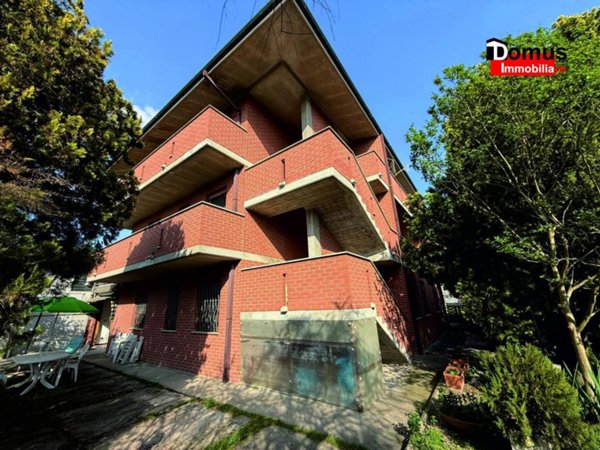 casa indipendente in vendita a Ferrara in zona Chiesuol del Fosso