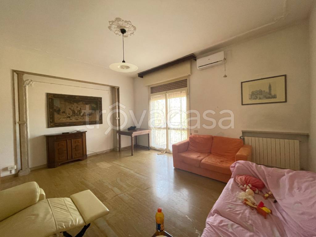 appartamento in vendita a Ferrara in zona Centro Storico