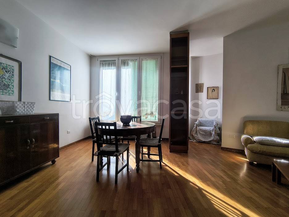 appartamento in vendita a Ferrara in zona Centro Storico
