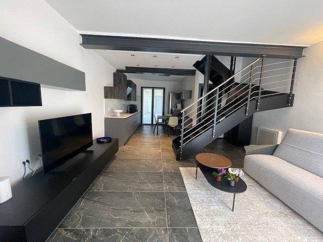 casa indipendente in vendita a Ferrara