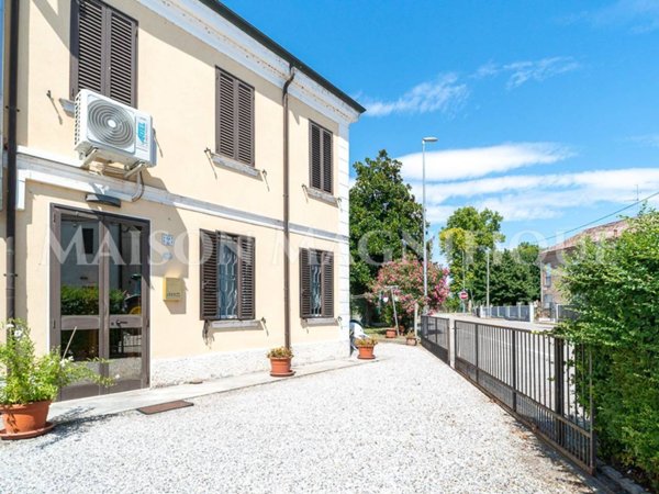 casa indipendente in vendita a Ferrara in zona Denore