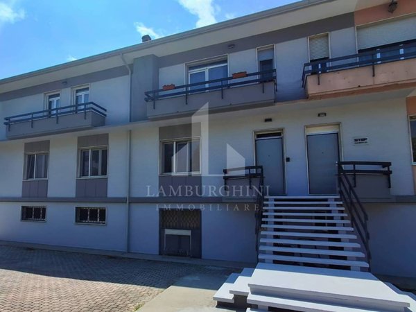 casa indipendente in vendita a Ferrara in zona Centro Storico