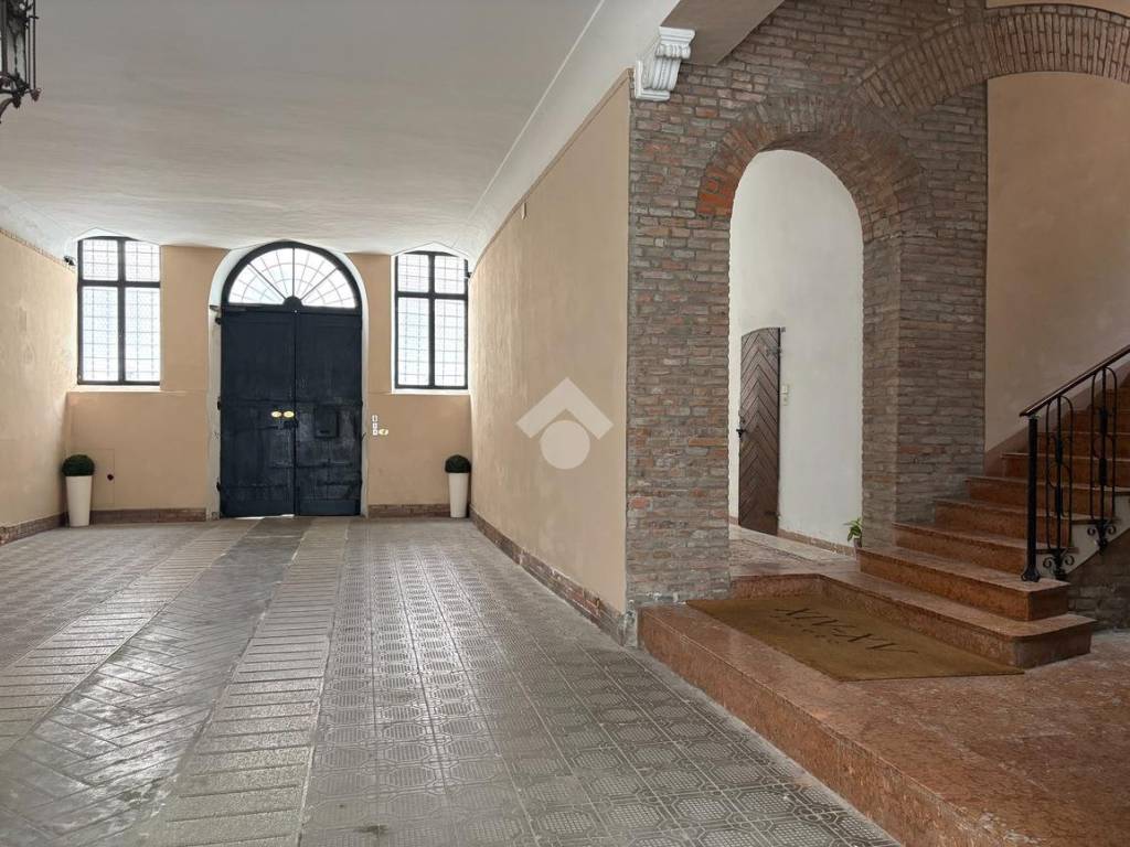 appartamento in vendita a Ferrara in zona Centro Storico