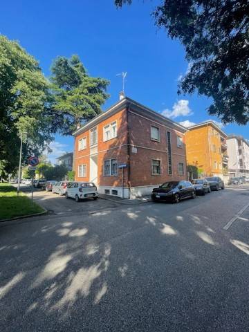 casa indipendente in vendita a Ferrara