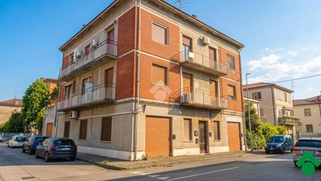 appartamento in vendita a Ferrara in zona Centro Storico