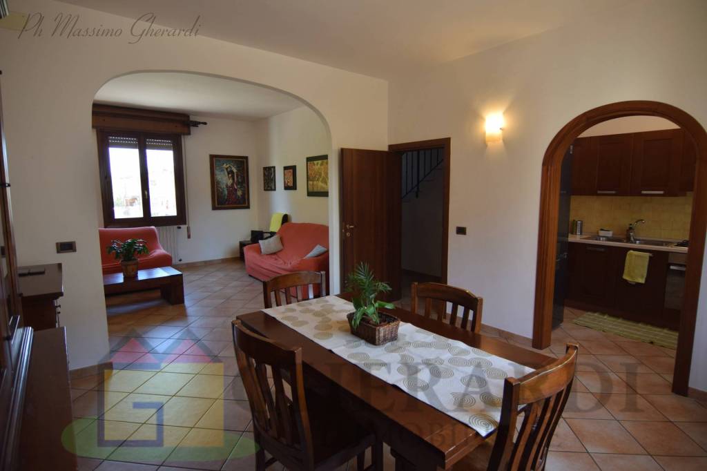 casa indipendente in vendita a Ferrara in zona Centro Storico