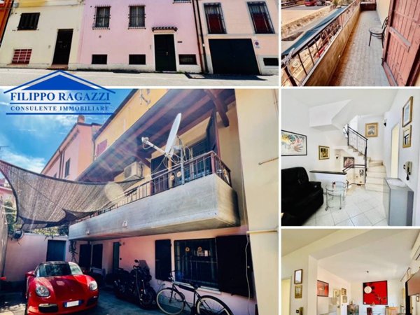 casa indipendente in vendita a Ferrara in zona Centro Storico
